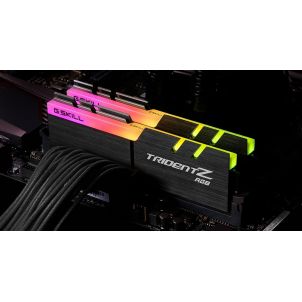 DDR 4 3600 MHZ G.SKILL F4-3600C18D-16GTZRX RGB (2X8GO DDR4 3600 PC28800)