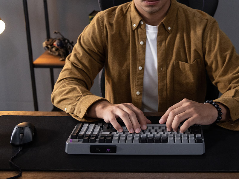 Clavier MK770 avec rétroéclairage RGB