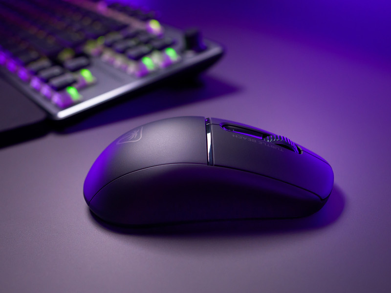 Vue latérale de la souris Burst Pro Air